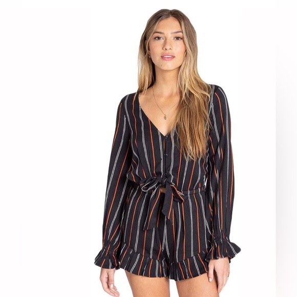 Billabong Play All‎ Day Black Striped Long-Sleeve Tie Waist Romper Size Small - Picture 1 of 13